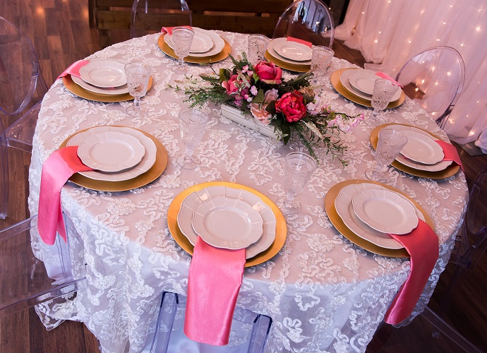 White Luxury Organza Table Linen, White Dimensional Table Cloth