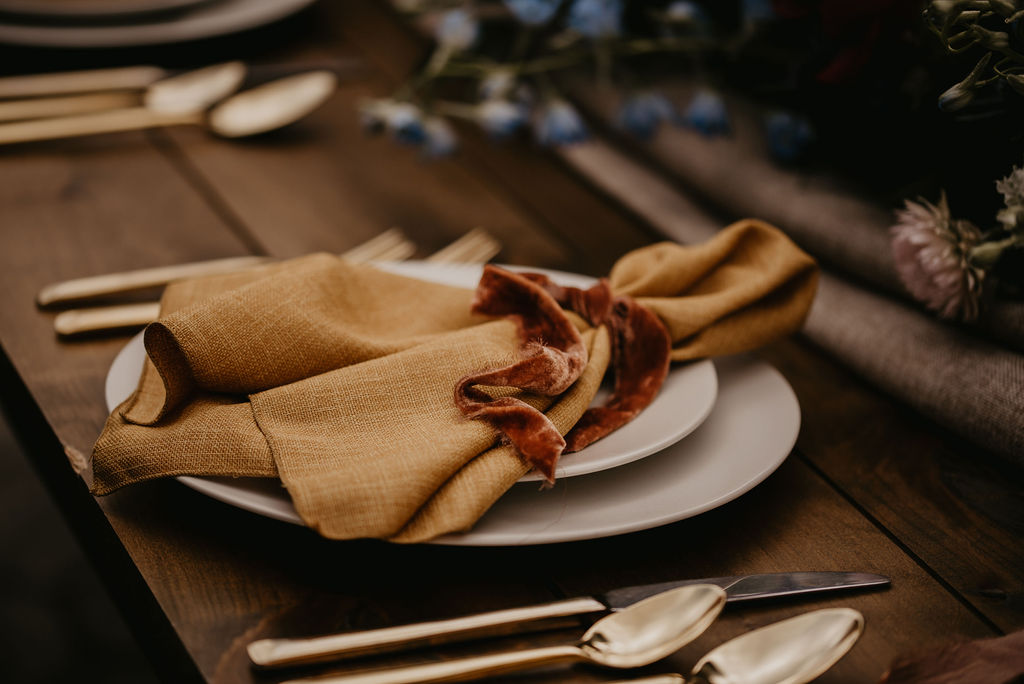 Marigold Linnea Napkin Marigold Linnea Napkin, Yellow Linen Napkin. #theNAPKINmovement
